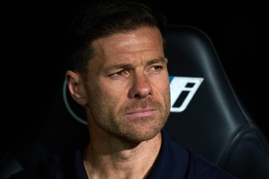 Xabi Alonso và cuộc cải tổ gây tranh cãi tại Real Madrid