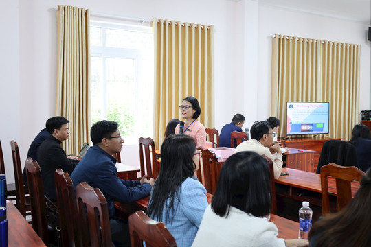 Chú trọng đào tạo, bồi dưỡng lý luận chính trị cho cán bộ, đảng viên