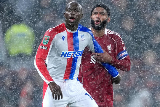 Liverpool thua 0-3 Crystal Palace, Slot nguy cơ bị sa thải