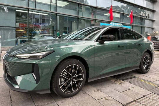 Changan Qiyuan A06 ra mắt: Sedan điện nền tảng 800V