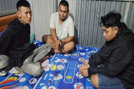 Triệt phá vụ tổ chức sử dụng ma túy tại Cư Jút
