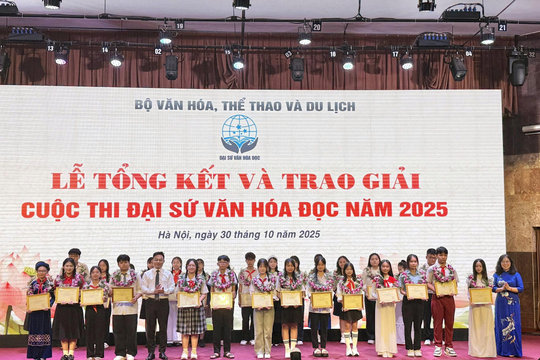 9 học sinh Lâm Đồng đoạt giải Đại sứ văn hóa đọc toàn quốc 2025