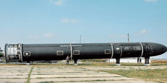 RS-28 Sarmat: phân tích kỹ thuật và tác động chiến lược