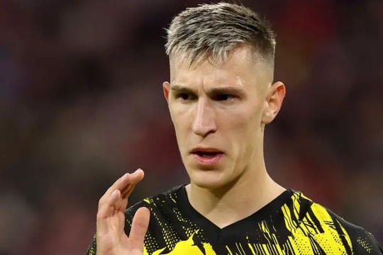 Schlotterbeck đòi 14 triệu euro, Liverpool sẵn sàng