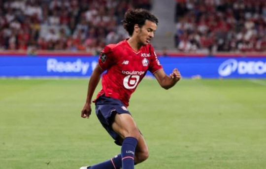 Man United nhắm Ayyoub Bouaddi cho hàng tiền vệ năm 2026