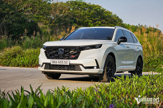 Honda CR-V e:HEV RS chuyển sang lắp ráp, giá bán có thể giảm