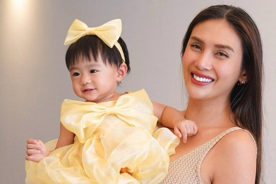 Võ Hoàng Yến tìm trường cho con gái 1 tuổi, muốn bé tự lập sớm