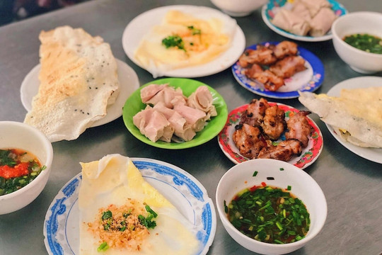 Bánh đập Nha Trang: Hướng dẫn trải nghiệm món ăn độc đáo