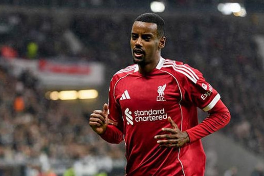 Alexander Isak gây thất vọng ở Liverpool sau 125 triệu bảng
