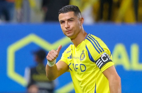 Al-Nassr hướng tới trận thắng thứ 7, Ronaldo gần 1.000 bàn