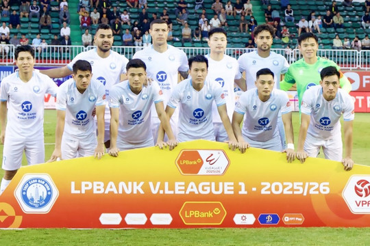 Nam Định sa sút: 6 trận không thắng, hạng 8 V-League