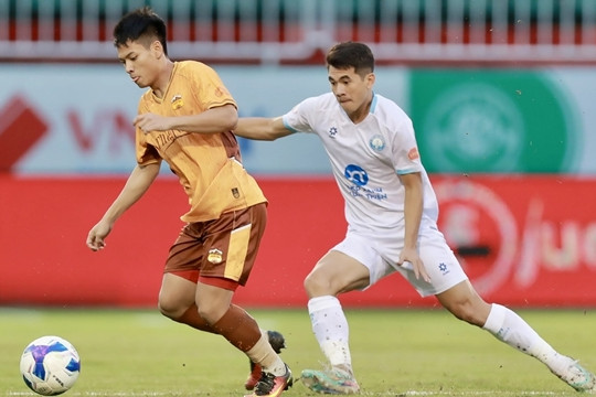 HAGL hồi sinh, Thanh Hóa khủng hoảng nợ lương ở V-League
