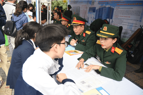Thủ tục tuyển sinh đào tạo trình độ đại học, cao đẳng quân sự hệ chính quy