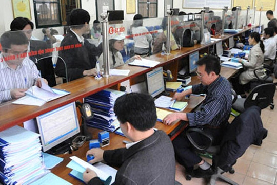 Lộ trình điều chỉnh chính sách tiền lương khi thực hiện chính quyền 2 cấp