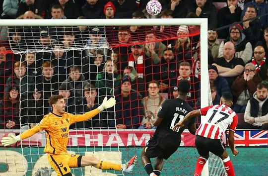 Everton chi 160 triệu bảng vẫn bế tắc ở vị trí trung phong