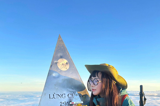 Đỉnh Lùng Cúng: Chinh phục biển mây ở độ cao 2.913 m