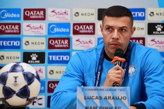 Andre Lima khẳng định Nam Định sẵn sàng đấu Gamba Osaka