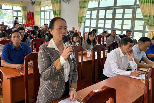Tổ đại biểu HĐND tỉnh Lâm Đồng tiếp xúc cử tri tại xã Đam Rông 1