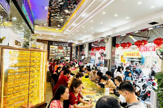 Giá vàng chiều nay 5/11/2025: Giá vàng SJC, giá vàng nhẫn, bảng giá vàng hôm nay chi tiết