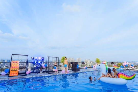 Hà Nội: Gợi ý những bể bơi ấn tượng giải nhiệt mùa hè