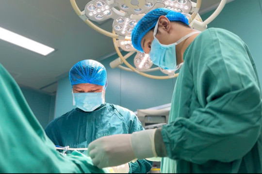 Quy định tiêu chuẩn về trình độ đào tạo, năng lực, chuyên môn nghiệp vụ bác sĩ cao cấp