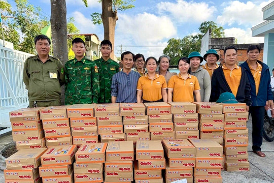 Phụ nữ Lâm Đồng hỗ trợ người dân vùng lũ gần 1.500 phần quà trị giá hơn 1,83 tỷ đồng