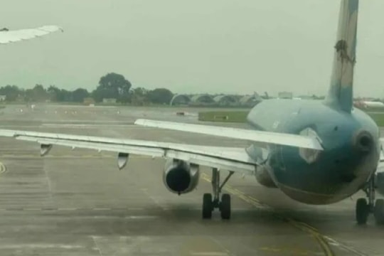 Đóng cửa 5 sân bay miền trung ứng phó bão số 13