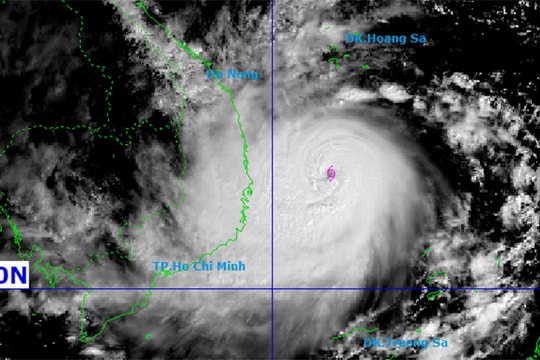 Bão số 13 Kalmaegi đã mạnh lên cấp 15, tiệm cận cấp siêu bão