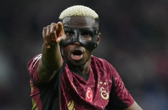 Osimhen dẫn đầu Champions League, Chelsea và MU tiếc nuối