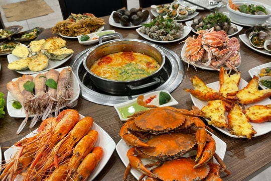 Buffet hải sản Hà Nội: 21 địa chỉ từ cao cấp đến bình dân