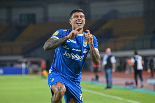 Ciro Alves sắp nhập tịch Indonesia: có phá dớp tiền đạo?