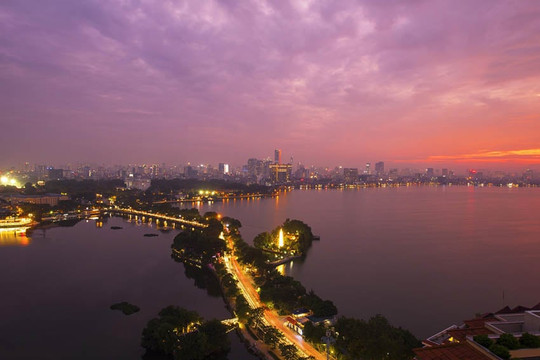 Hà Nội về đêm: Khám phá nhịp sống sôi động của thủ đô