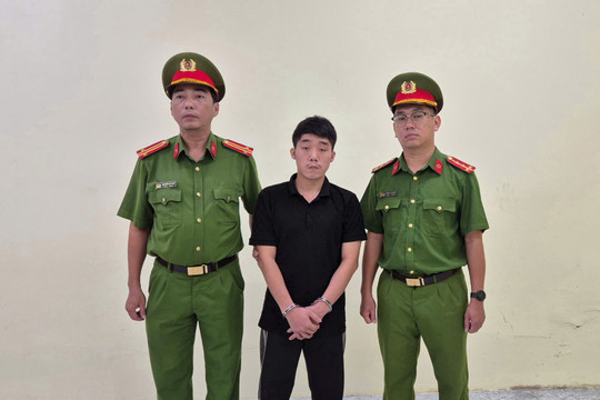 Khởi tố, bắt tạm giam đối tượng quản trị tài khoản TikTok “Dù Bầu Trời” về hành vi lợi dụng các quyền tự do dân chủ