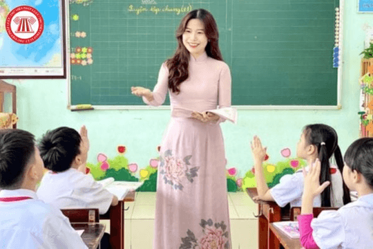 Nâng bậc lương trước thời hạn đối với giáo viên công lập tại TP.HCM năm 2025