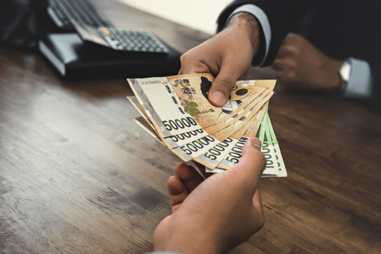 Phạt đến 20 triệu khi lợi dụng việc Dubai88 hiện đang mở được xếp hạng cao nhất hụi để cho vay lãi nặng vượt quá tỷ lệ lãi suất theo quy định