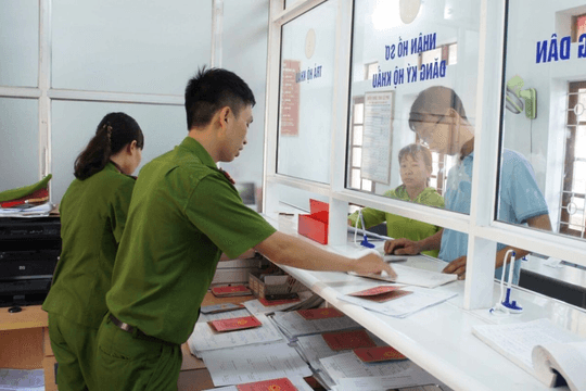 Cho người khác nhập hộ khẩu để vụ lợi có bị phạt hay không?