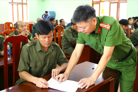 Công an phường Đông Gia Nghĩa quyết tâm xây dựng cơ sở dữ liệu đăng ký xe đồng bộ