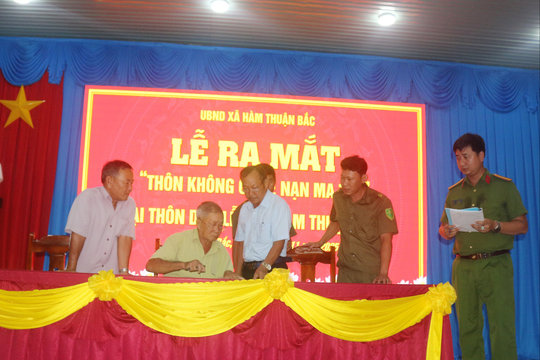 Hàm Thuận Bắc ra mắt mô hình điểm “Thôn không có tệ nạn ma túy”