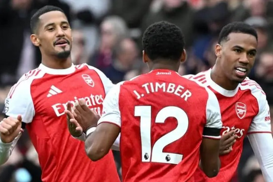 Arsenal lột xác kỷ luật: 0 thẻ đỏ, dẫn đầu fair play