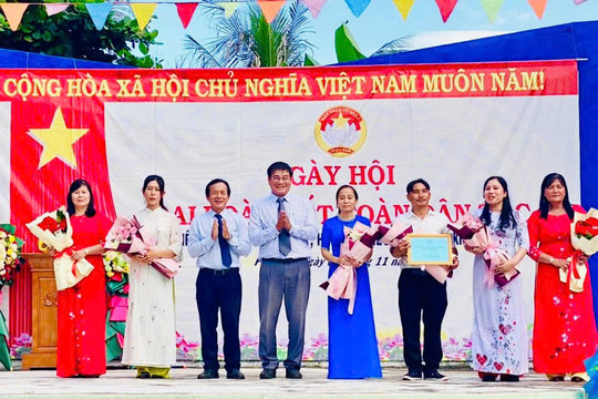 Đặc khu Phú Quý hướng đến cuộc sống ấm no, hạnh phúc, xã hội an toàn