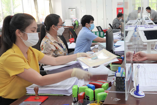 Hướng dẫn 44-HD/BTCTW: Tiêu chí đánh giá chung đối với công chức tại Ban Tổ chức Trung ương
