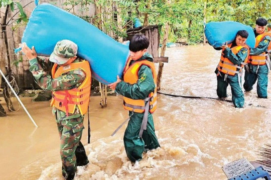 Chung sức vượt khó sau thiên tai
