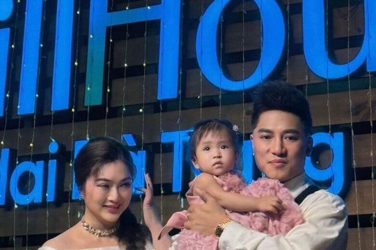 Châu Khải Phong lần đầu 'nghiêm khắc' với con gái Kỳ Kỳ