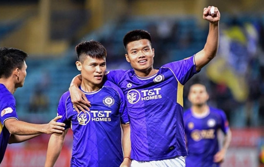 Hà Nội FC khởi sắc, Nam Định khủng hoảng trước vòng 11