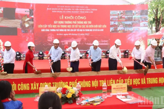 Phó Thủ tướng Mai Văn Chính dự lễ khởi công xây dựng Trường phổ thông nội trú liên cấp tại xã biên giới Ia Rvê, tỉnh Đắk Lắk