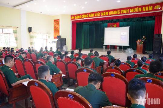 Viện kiểm sát Quân sự khu vực 43 (Quân khu 4) phối hợp tuyên truyền, phổ biến pháp luật
