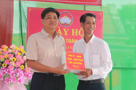 Ngày hội Đại đoàn kết toàn dân tộc ở thôn 4, xã Bắc Ruộng