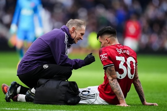 Sesko và 73,7 triệu bảng sau Man United 2-2 Tottenham