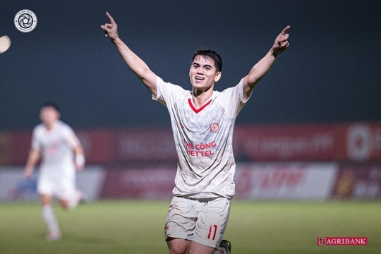 Khuất Văn Khang ghi bàn, Thể Công Viettel hòa 2-2 PVF CAND
