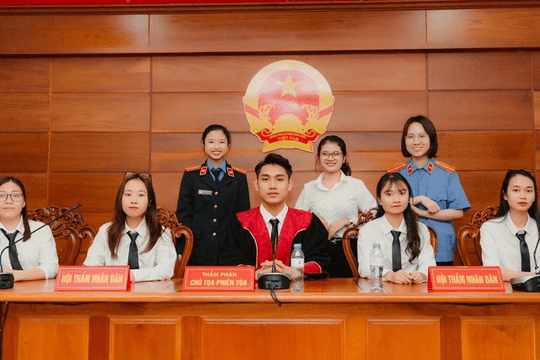 Kết luận 205: Trường hợp sinh viên được giao tập sự giữ chức vụ lãnh đạo sau tuyển dụng công chức